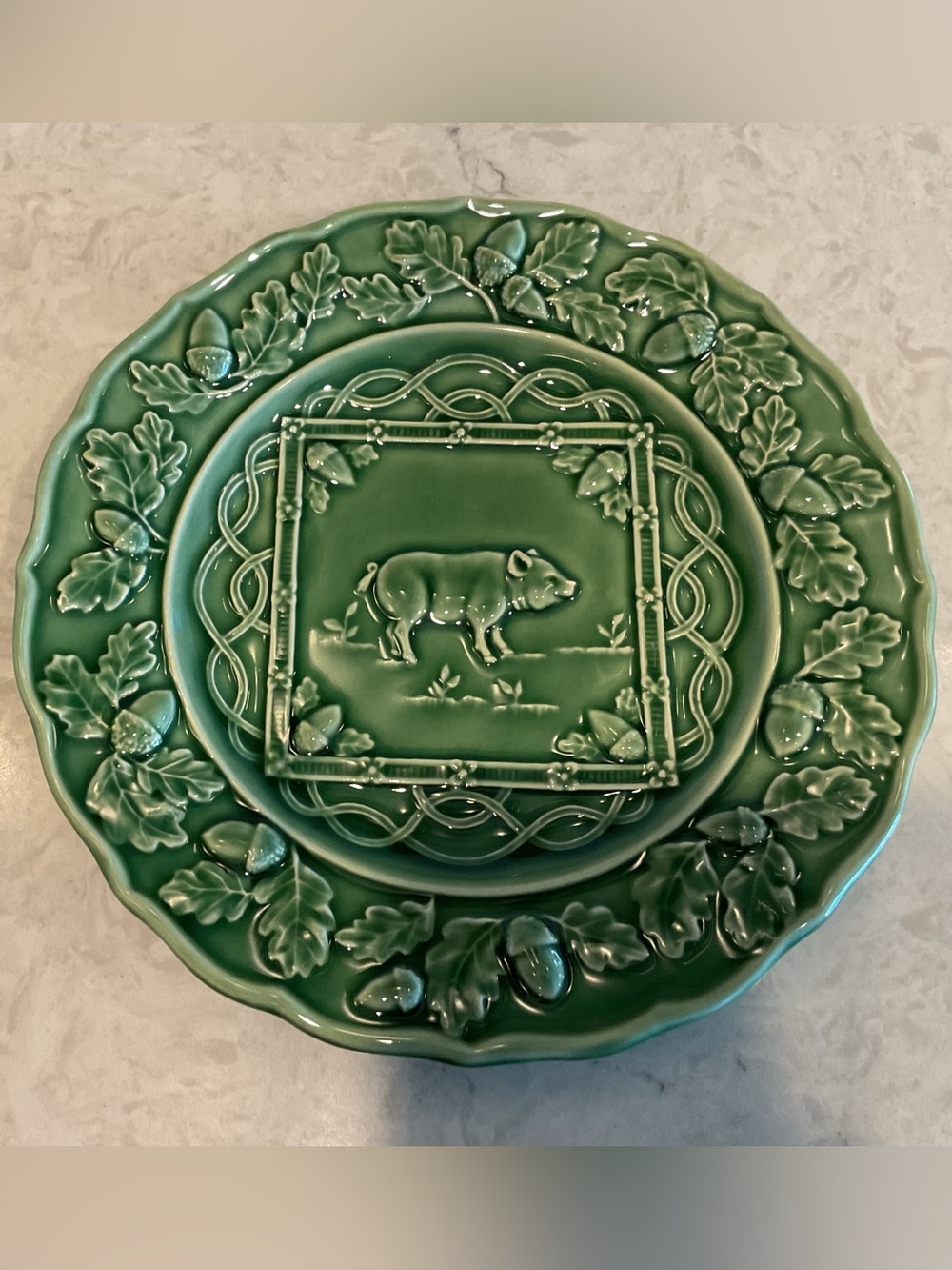 Bordallo Pinheiro Pig Salad/Dessert Green Ceramic Plate, 9” Diameter